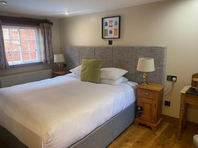 Sebastians Hotel Oswestry Exterior foto